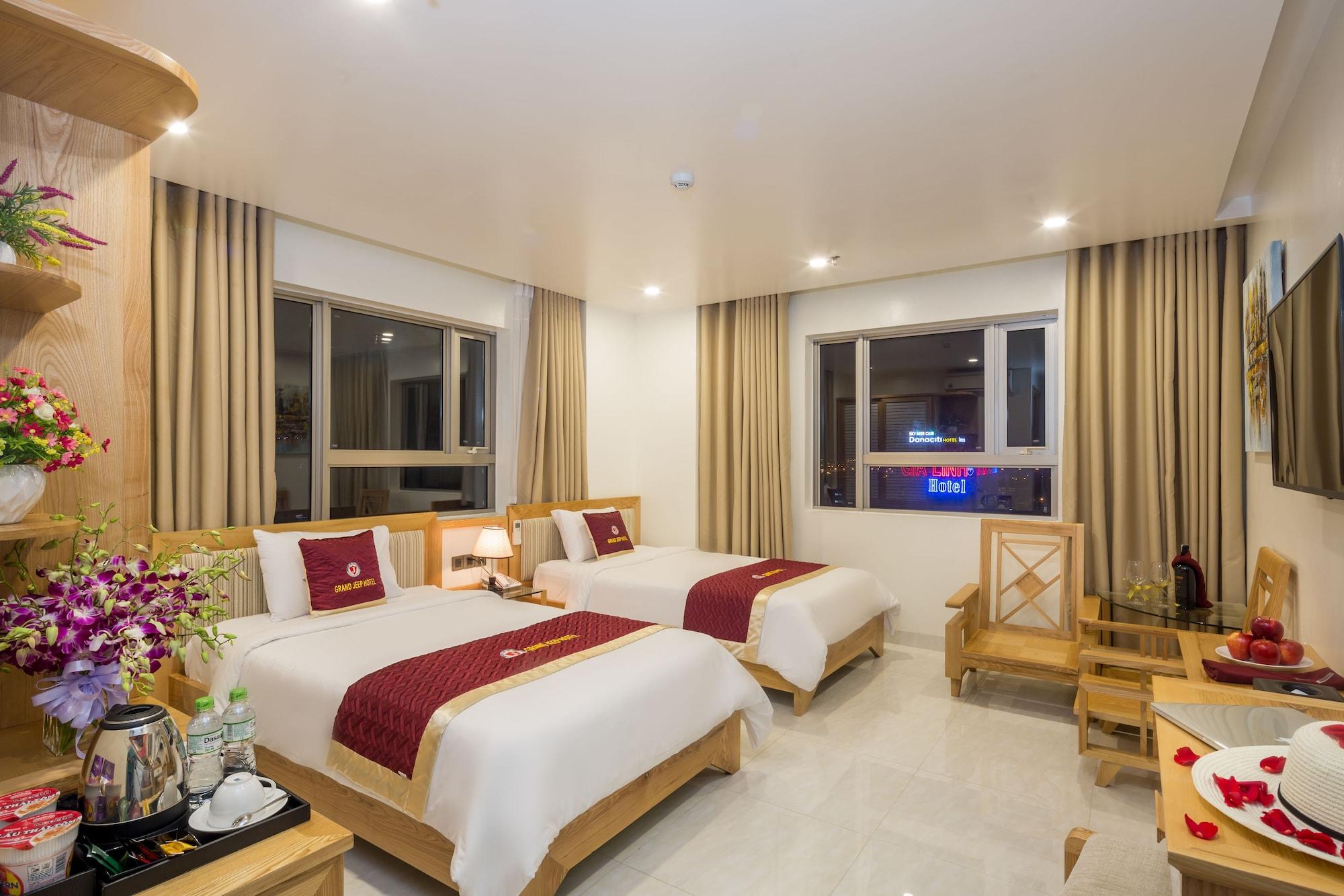 Grand Jeep Hotel Da Nang Exteriör bild