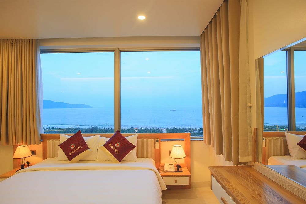 Grand Jeep Hotel Da Nang Exteriör bild