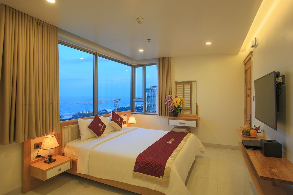 Grand Jeep Hotel Da Nang Exteriör bild